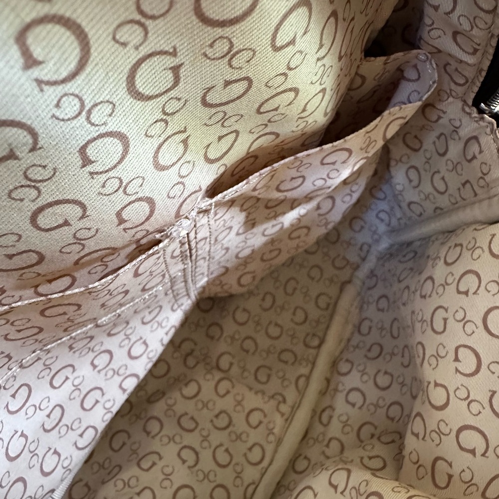 Guess Mini Backpack - image 3